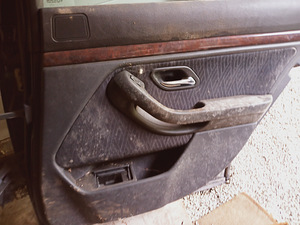 BMW 5 tagauks varuosad (4 foto / 9)