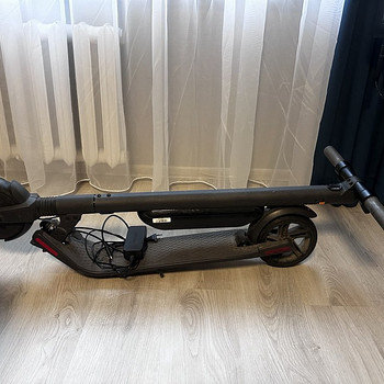Segway Ninebot ES elektritõukeratas lisaakuga