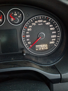 Audi a3 cabriolet (4 foto / 5)