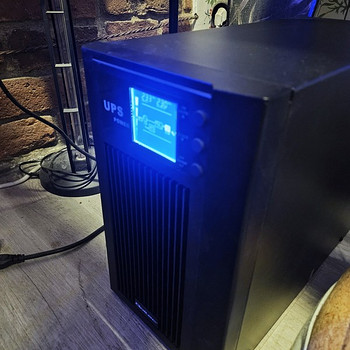 UPS Qoltec 2kVA / 1.6kW | Online Pure Sine Wave | LCD Displa