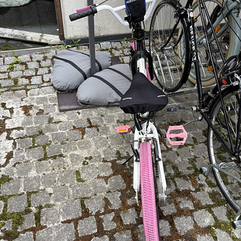 Tüdrukule BMX-jalgratas