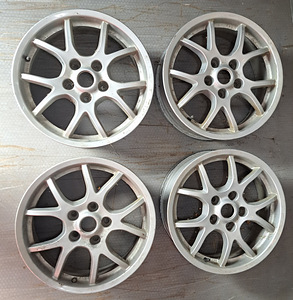 16" nissan qashqai veljed (1 foto / 3)