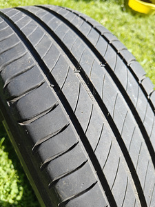 MICHELIN Primacy4 205/60R16 (2 foto / 4)
