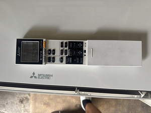 Кондиционер Воздушный тепловой насос Mitsubishi Electric (сломан) (1 фото из 4)