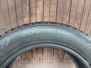 205/55/16 Nokian Hakkapeliitta 9 (3 foto / 3)