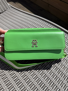 Tommy Hilfiger ESSENTIAL CAMERA BAG (1 фото из 3)