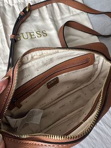 GUESS kott (3 foto / 6)