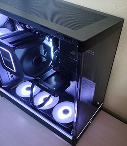 Высокопроизводительный игровой компьютер RTX 5080/9900X/32/2TB (1 фото из 7)