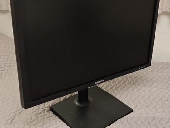 24" Monitor S24E650DW