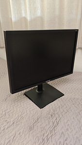 24" Monitor S24E650DW (1 foto / 2)