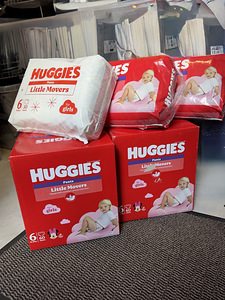 Подгузники Huggies новые 238 штук (1 фото из 1)
