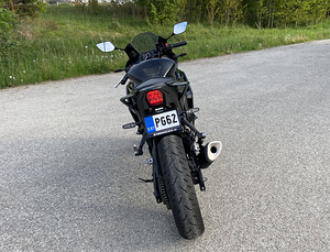 2025 Yamaha R3 (8 foto / 8)
