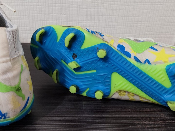 Футбольные бутсы 42 Puma Neymar JR