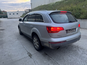Audi q7 на запчасти (6 фото из 8)