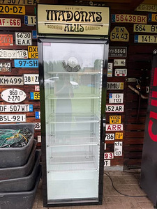 M: Frigoglass Klaasuksega Külmkapp (1 foto / 7)