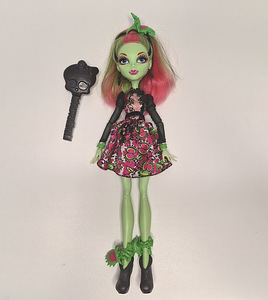 Кукла Monster High Gloom & Bloom Venus McFlytrap Mattel (1 фото из 1)