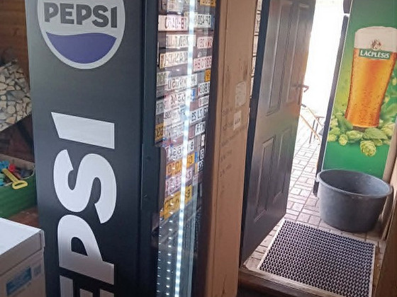 M: Frigoglass Klaasuksega Külmkapp