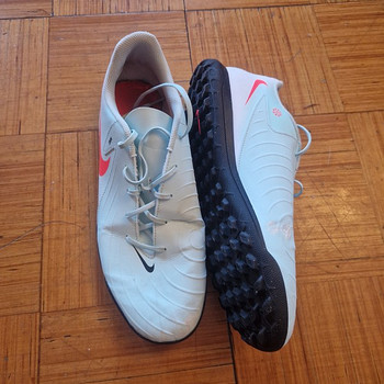 Jalgpallijalatsid Nike Phantom