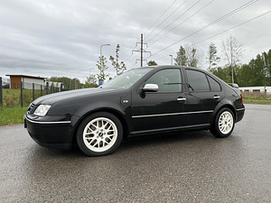Volkswagen Bora V5 (5 фото из 12)