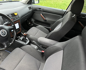 Volkswagen Bora V5 (11 фото из 12)