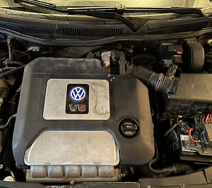 Volkswagen Bora V5 (12 фото из 12)