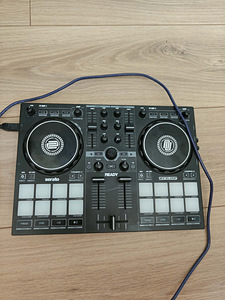 Dj pult Reloop Ready (1 foto / 1)
