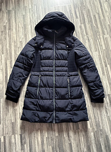 Пальто DKNY, размер M (1 фото из 3)