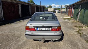 Nissan Primera (3 фото из 6)