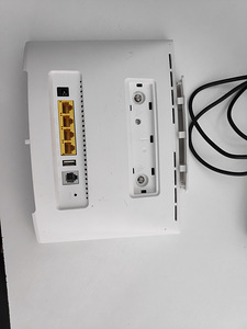 Huawei B525s (2 foto / 2)