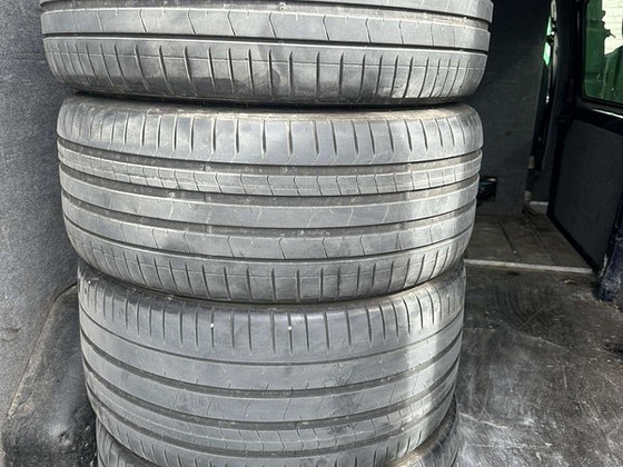 Летние шины Pirelli P Zero, 4 шт.; R22