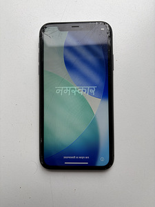 iPhone 11 64 ГБ (1 фото из 4)