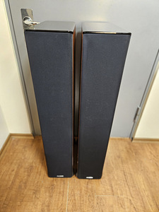 Polk Audio TSi400 3-полосная напольная акустическая система (1 фото из 6)