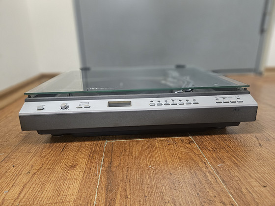 Estonia 010 HiFi vinüülimängijaid