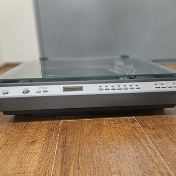 Estonia 010 HiFi vinüülimängijaid