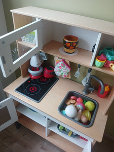 Детская деревянная игровая кухня IKEA DUKTIG с аксессуарами (4 фото из 5)