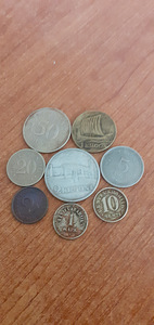 Монеты (2 фото из 2)