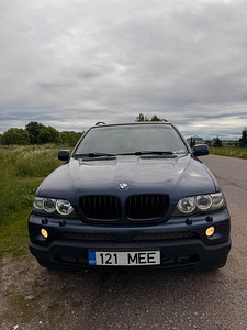 BMW X5 E53 V8 INDIVIDUAL (1 фото из 13)