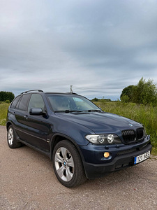 BMW X5 E53 V8 INDIVIDUAL (2 фото из 13)