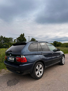 BMW X5 E53 V8 INDIVIDUAL (3 фото из 13)