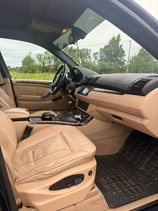 BMW X5 E53 V8 INDIVIDUAL (9 фото из 13)