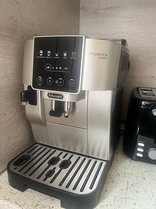 DeLonghi (1 foto / 1)
