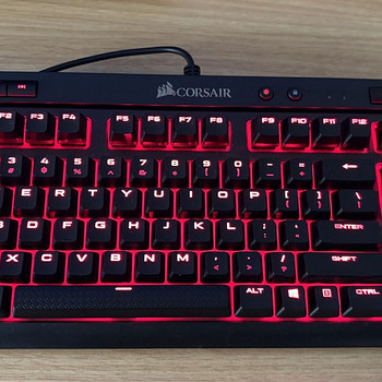 Klaviatuur Corsair K63 Cherry, mängurile