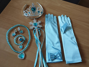 Uus Frozen Elsa komplekt (1 foto / 3)