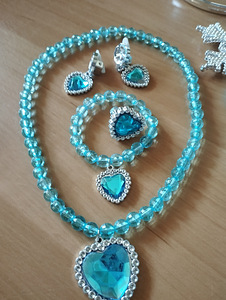 Uus Frozen Elsa komplekt (2 foto / 3)