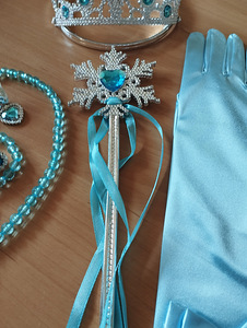 Uus Frozen Elsa komplekt (3 foto / 3)