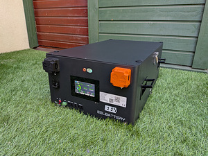 EEL Battery V6 PRO — 17 kWh LiFePO4 aku (51,2V) (2 foto / 3)