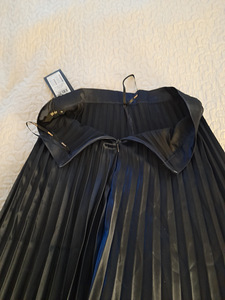 Новая юбка Only 36 (2 фото из 3)
