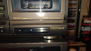 Technics — кассетная дека RS-TR575Mark2. (4 фото из 9)