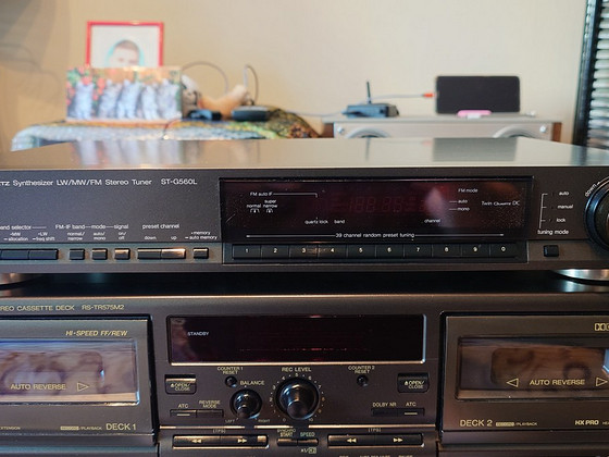 Technics - Quartz Synthesizer Stereo Tuner ST-G560L