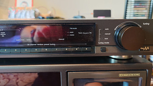 Technics - Quartz Synthesizer Stereo Tuner ST-G560L (5 foto / 10)